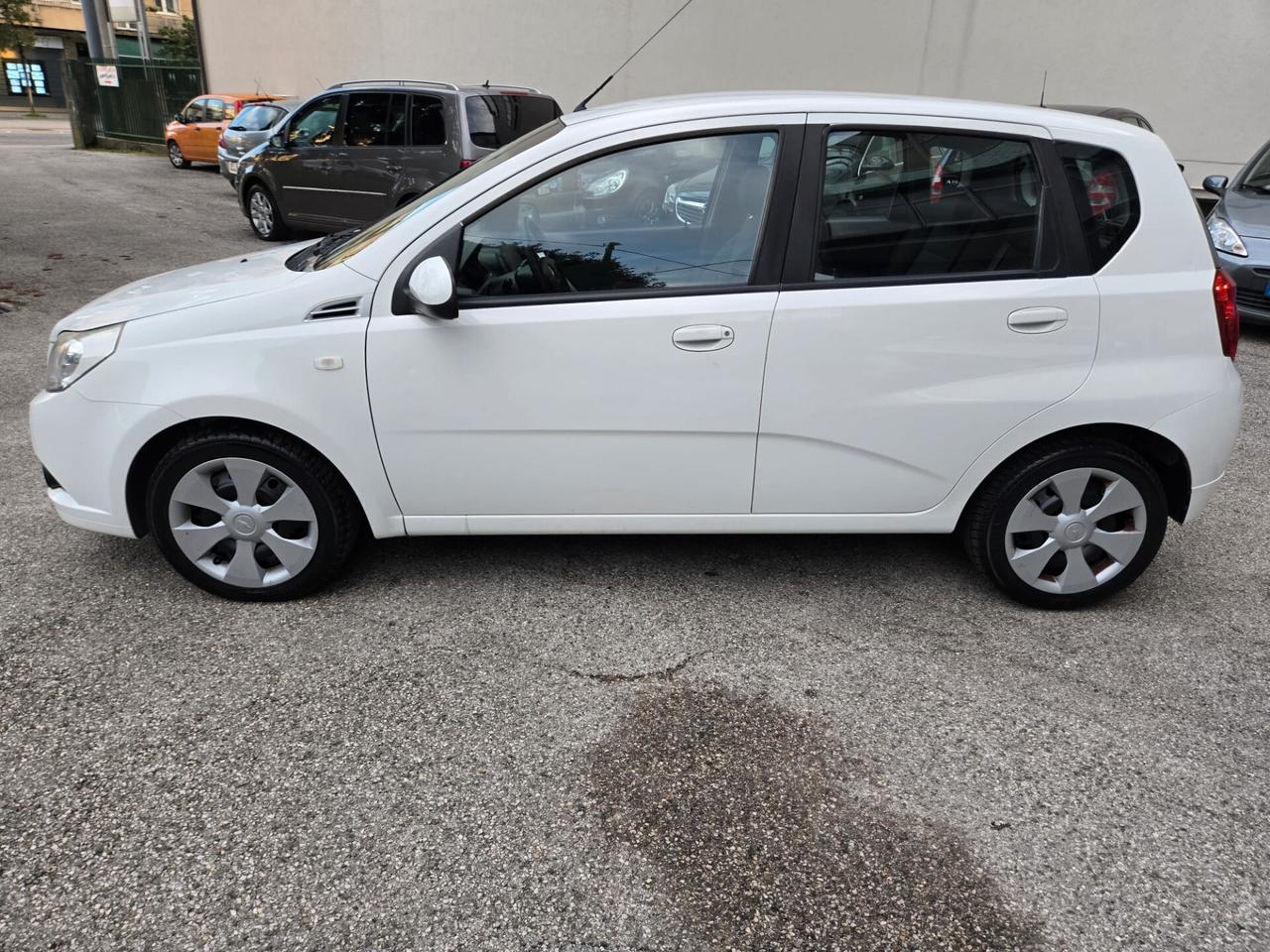 Chevrolet Aveo 1.2 Benzina NEOPATENTATI