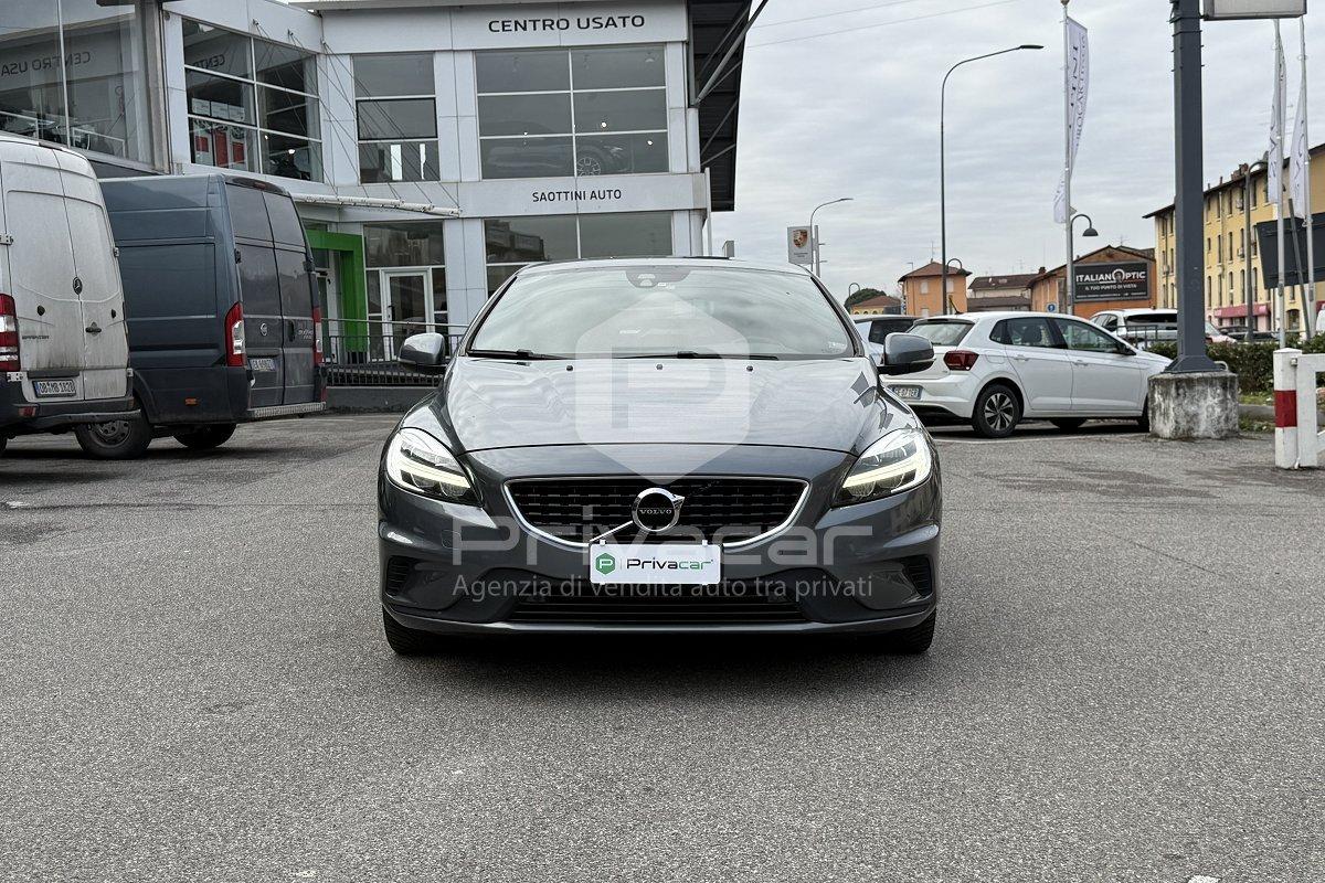 VOLVO V40 D2 Geartronic R-design Momentum