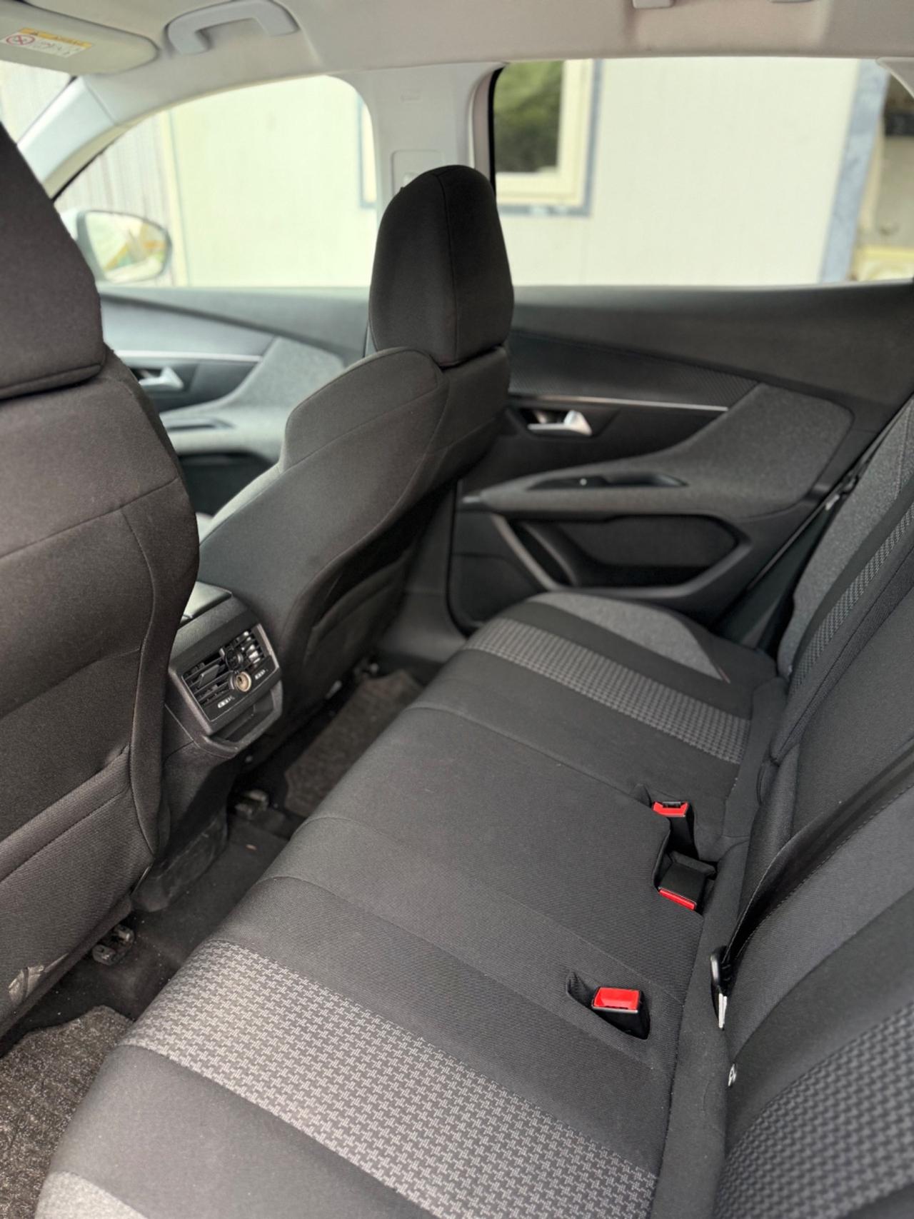 Peugeot 3008 BlueHDi 130 S&S EAT8 GT Line