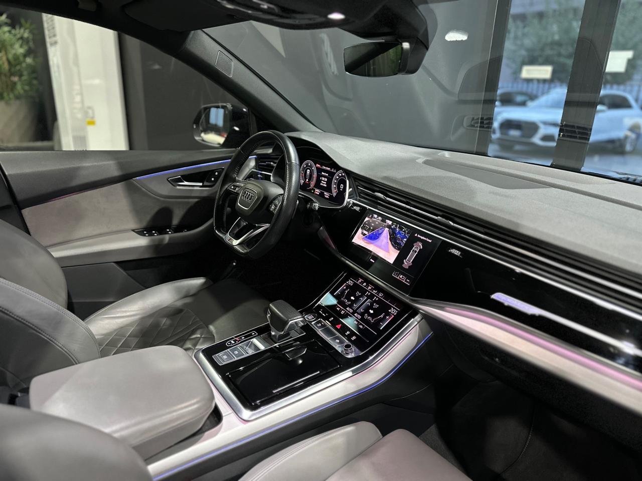 Audi Q8 50 TDI 286 CV quattro S Line identity black