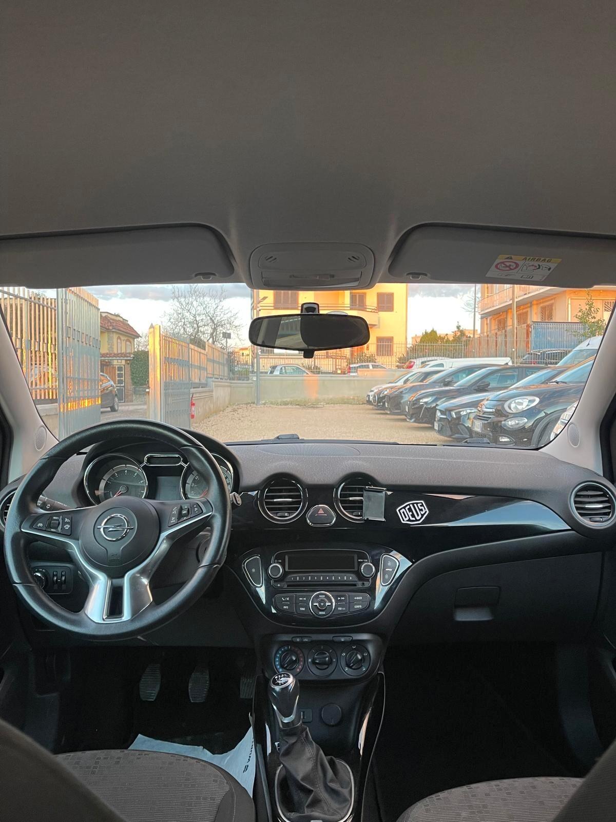 Opel Adam 1.2 70 CV Glam