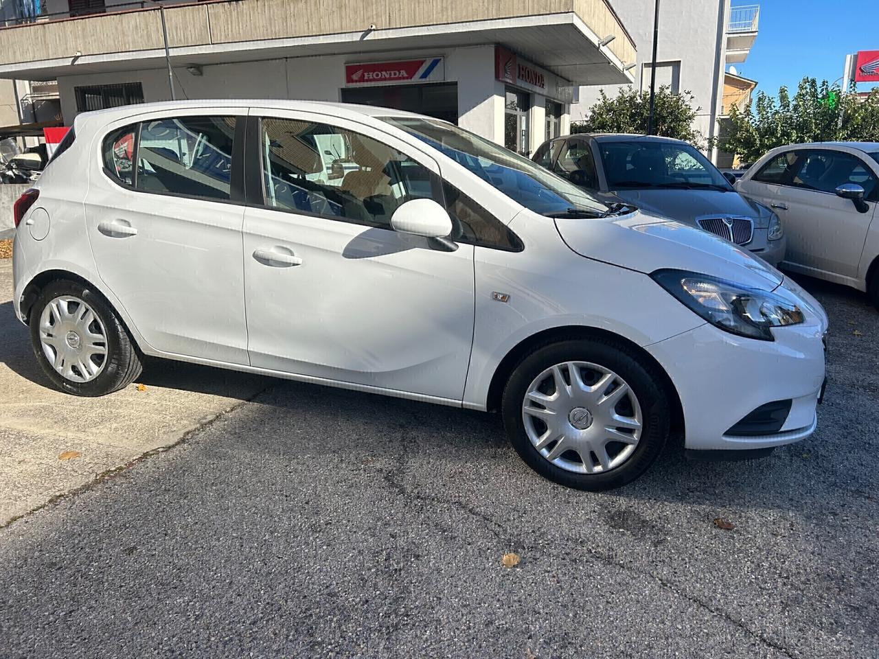 Opel Corsa 1.2 5 porte CON SOLI 64.000 KM Come Nuova