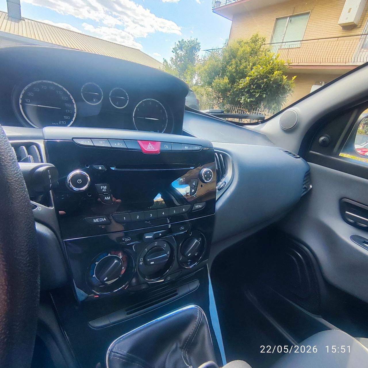 Lancia Ypsilon 1.2 69 CV 5 porte Elefantino euro 6