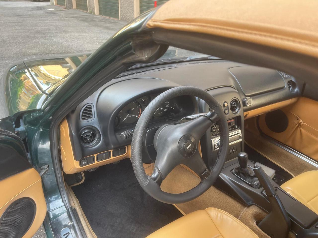 Mazda MX-5 1.6i 16V cat British Green