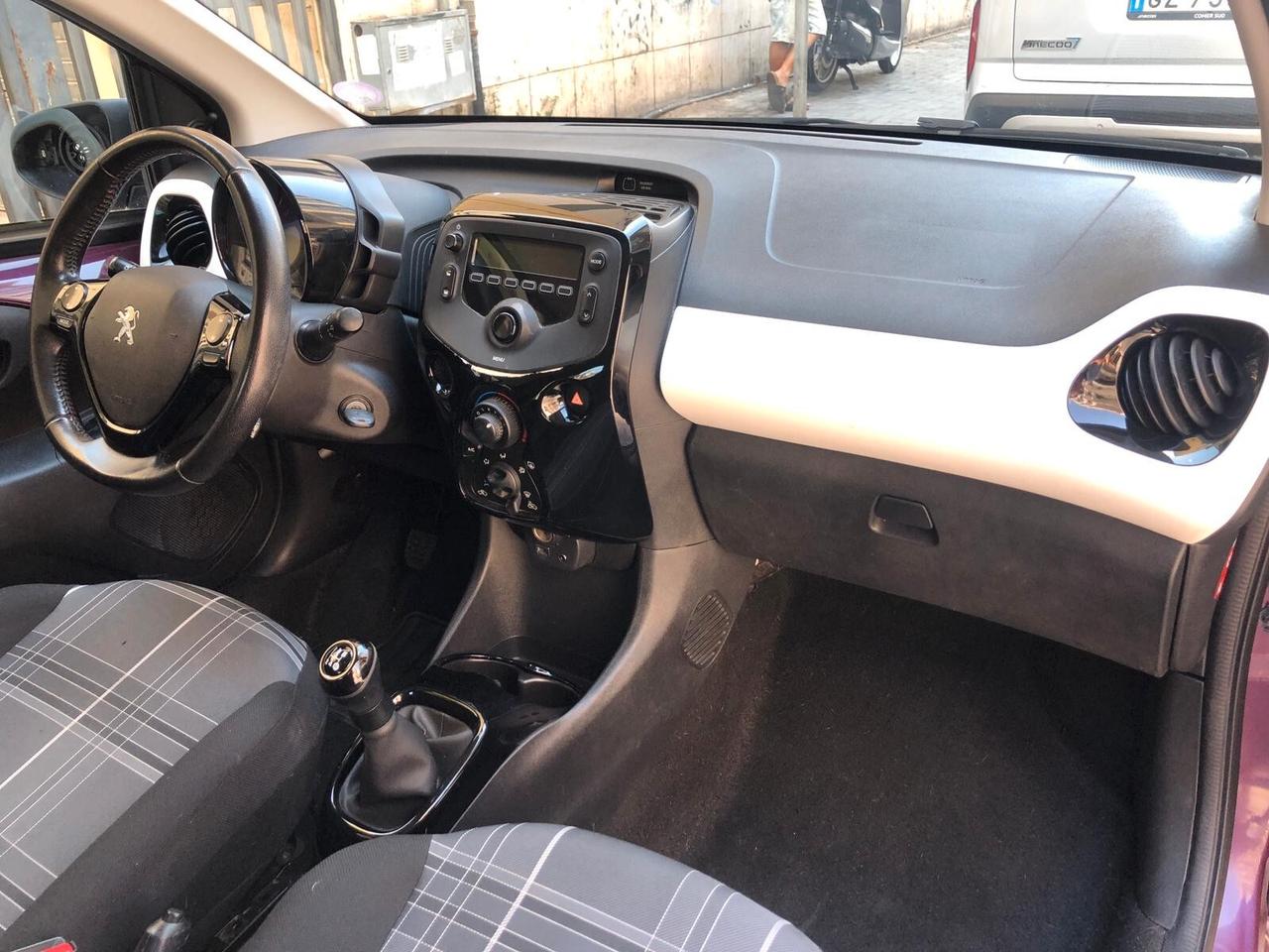 Peugeot 108 VTi 68 5 porte Allure