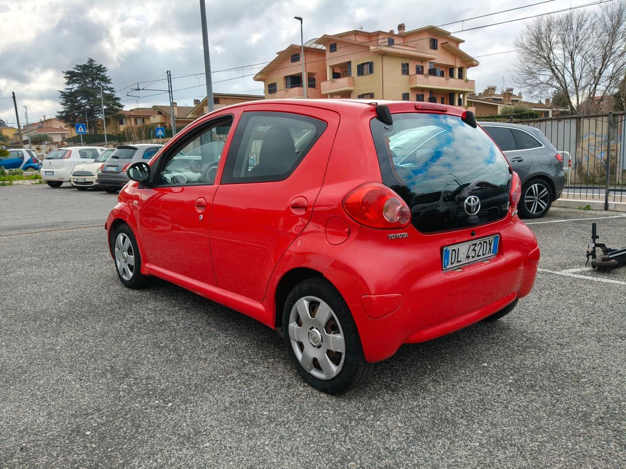 Toyota Aygo 1.0 cambio automatico 106 Milà km