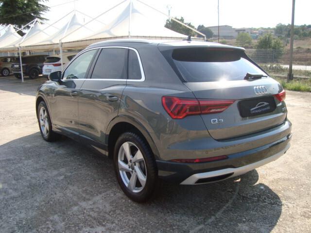 Audi Q3 35 2.0 tdi s-tronic 150CV