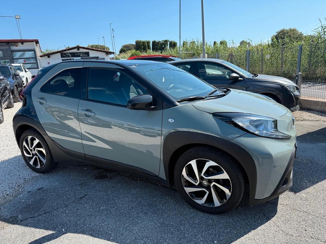 Toyota Aygo X 1.0 VVT-i 72 CV 5 porte Trend S-CVT ADATTA A NEO PATENTATI