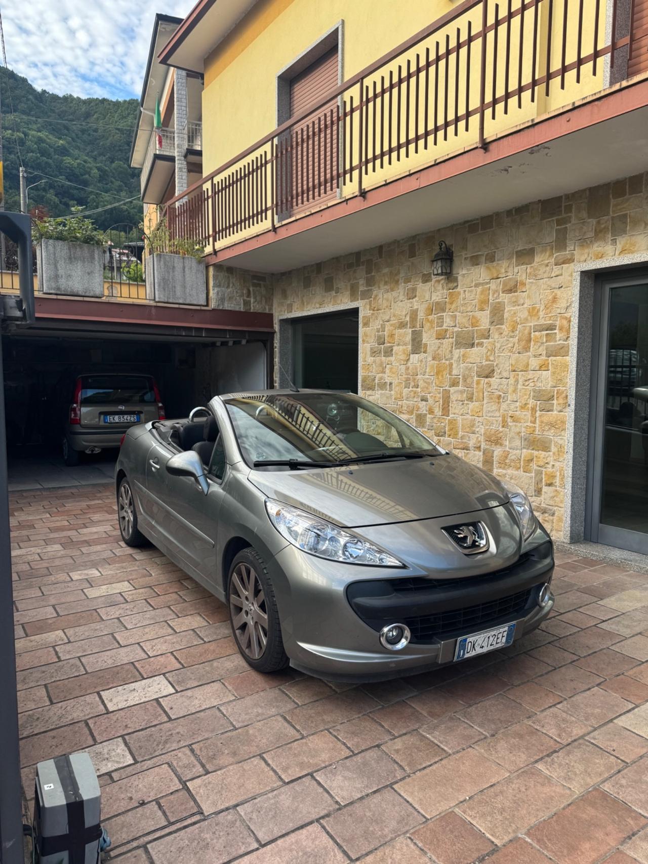 Peugeot 207 1.6 THP 150CV CC Féline