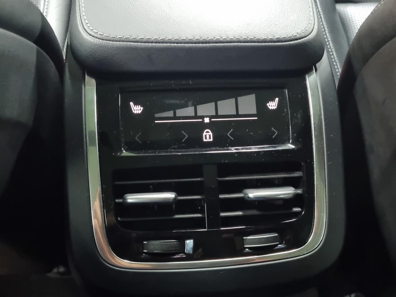 Volvo XC 90 B5 (d) AWD Geartronic 7 posti Inscription