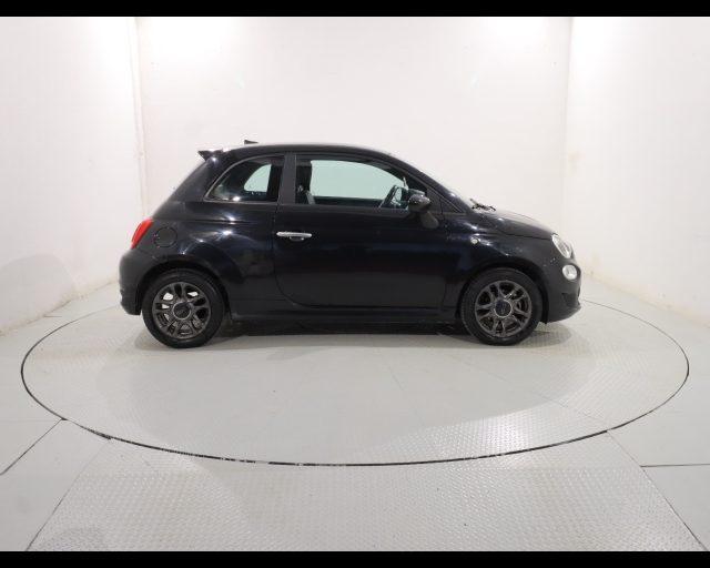 FIAT 500 1.0 Hybrid Connect