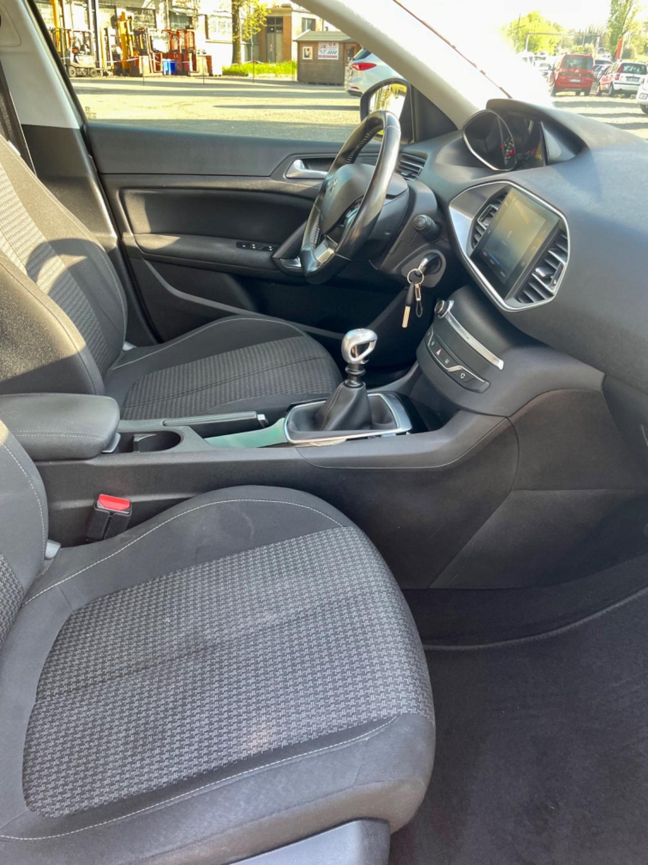 Peugeot 308 BlueHDi 130 S&S SW Business