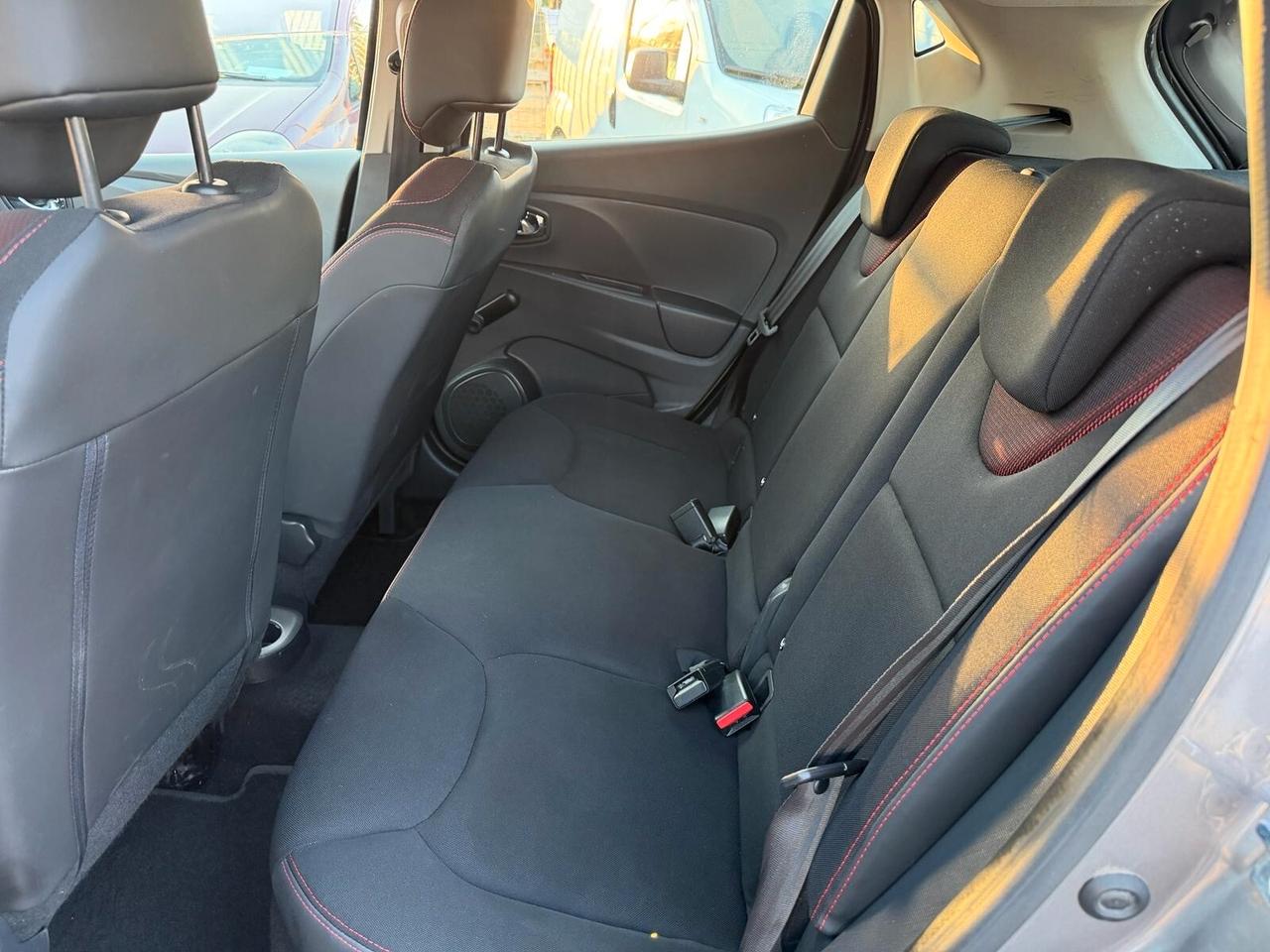 Renault Clio 1.2 75CV 5 porte Live-2014