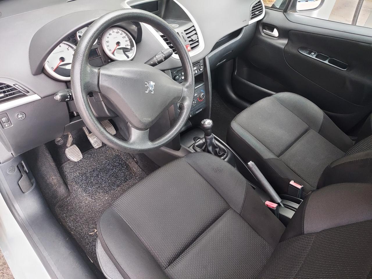 Peugeot 207 1.4 8V 75cv GPL Rinnovato