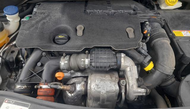 PEUGEOT 2008 1.6 e-HDi Stop&Start Active