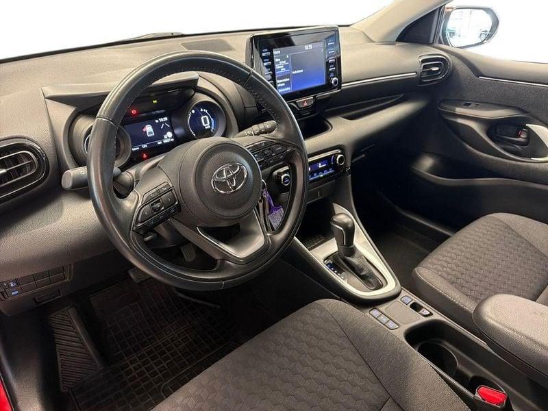 Toyota Yaris Hybrid Trend MY22