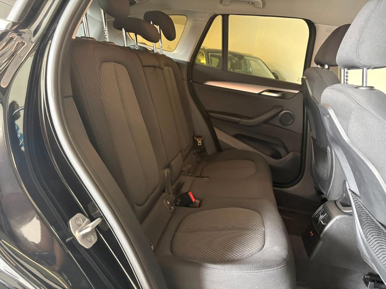 BMW X1 sdrive16d Business Advantage