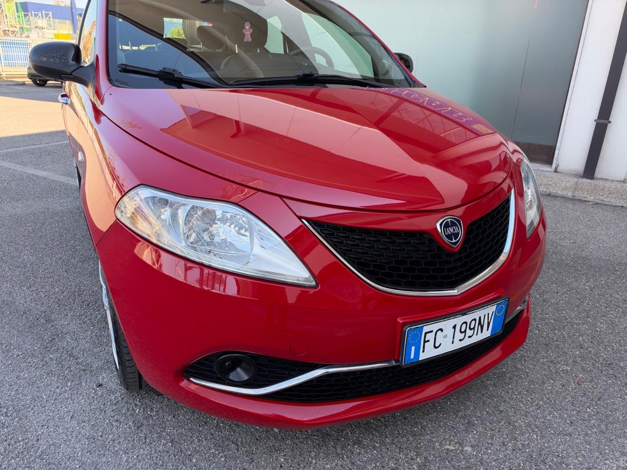 Lancia Ypsilon 1.2 69 CV 5 porte 2016