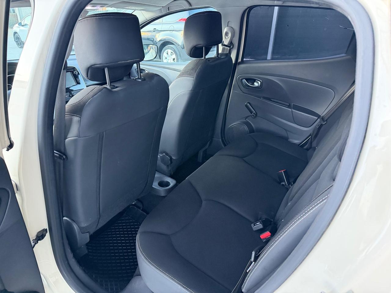 Renault Clio dCi 8V 75 CV Start&Stop 5 porte Energy Duel