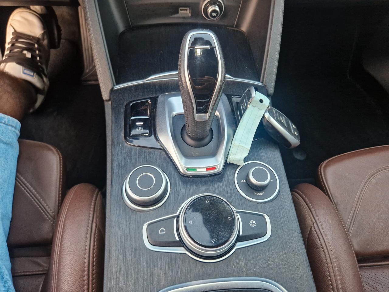 Alfa Romeo Stelvio 2.2 190CV - 2021