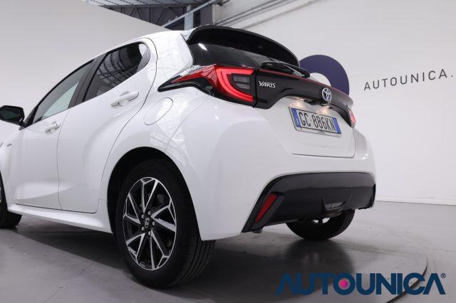 TOYOTA Yaris 1.5 HYBRID 5 PORTE LOUNGE FARI LED TETTO PANORAMA