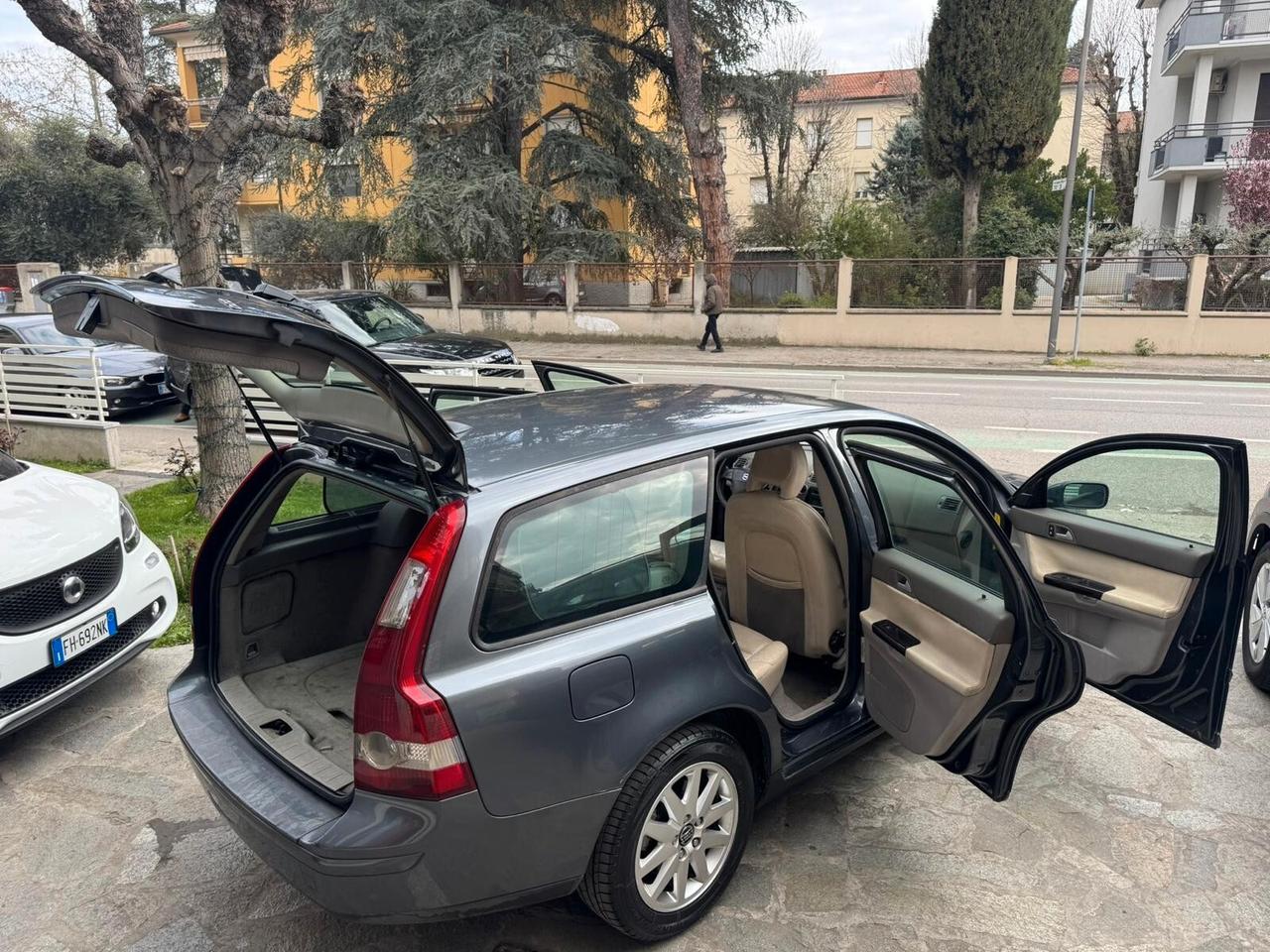 VOLVO V50 2.0 D CAT SUMMUM 136cv