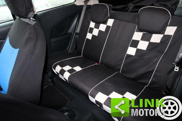 FORD Ka+ 1.2 8V 69CV INDIVIDUAL BLACK & WHITE