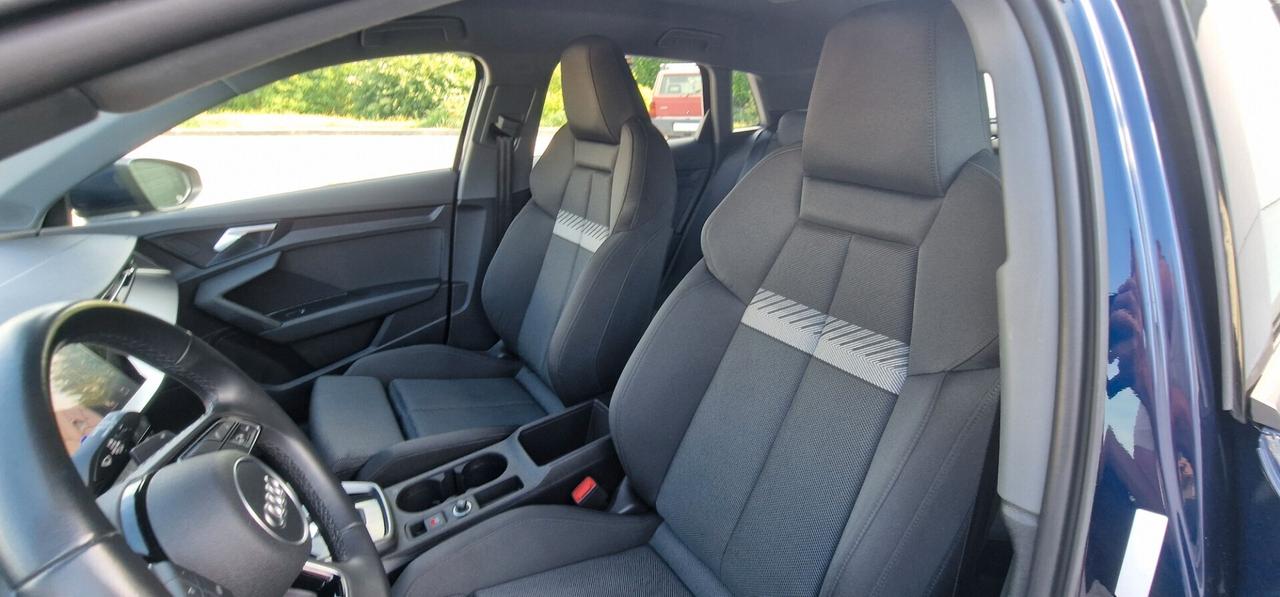 Audi A3 SPB 35 TFSI S-Tronic Business Advanced