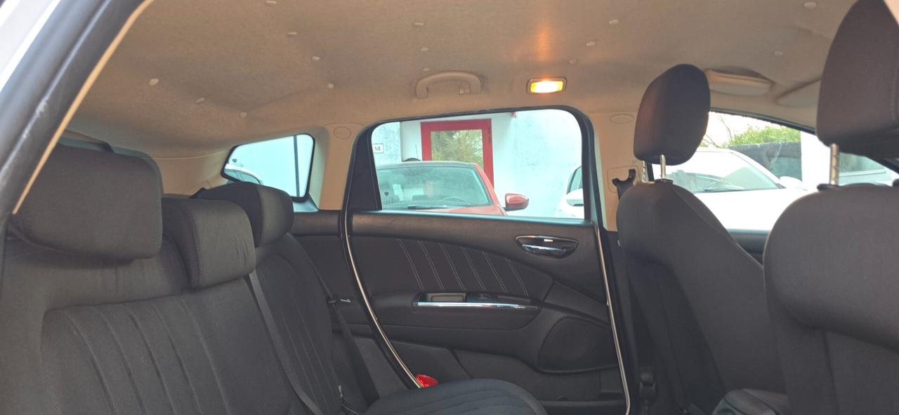 Lancia Delta 1.6 MJT DPF Silver