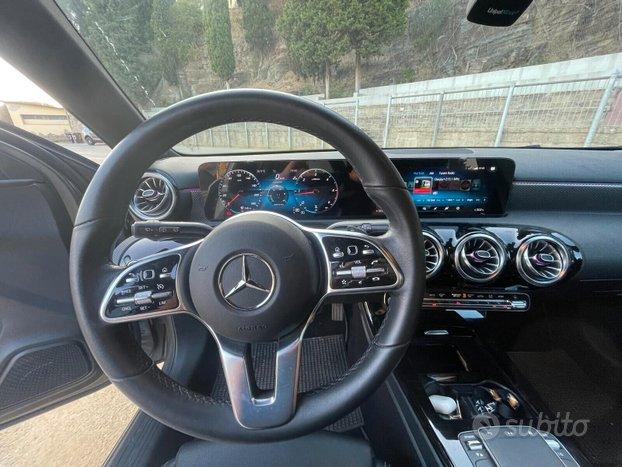 Mercedes-benz A 180 d Automatic Premium