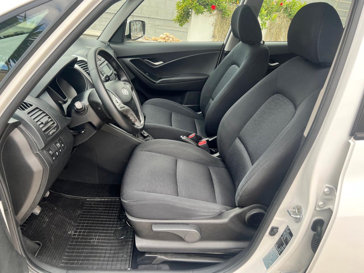 Hyundai iX20 1.4 crdi Comfort 90cv COMFORT PDC/TEL/CLIMA PERF.