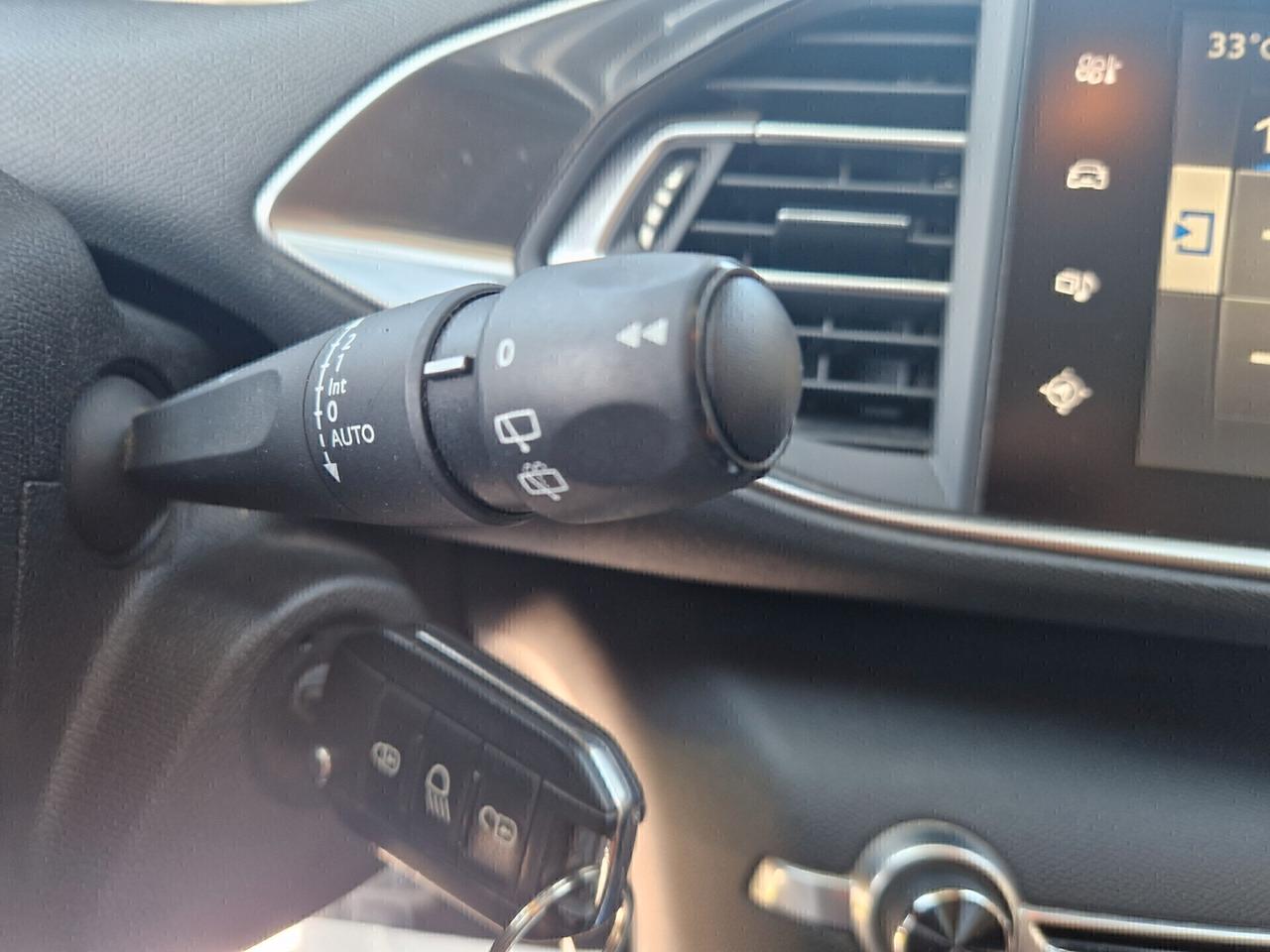 Peugeot 308 BlueHDi 120 S&S EAT6 SW Business