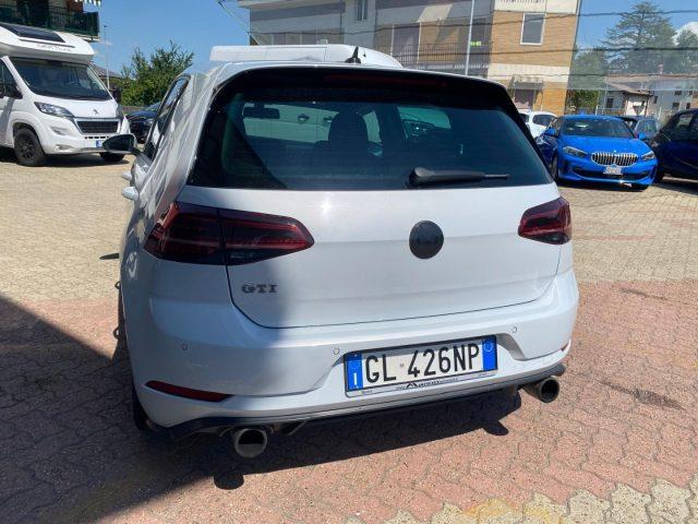 VOLKSWAGEN Golf GTI 7.5 230 cv Autom
