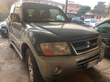 Mitsubishi Pajero 3.2 16V DI-D 5p. Instyle