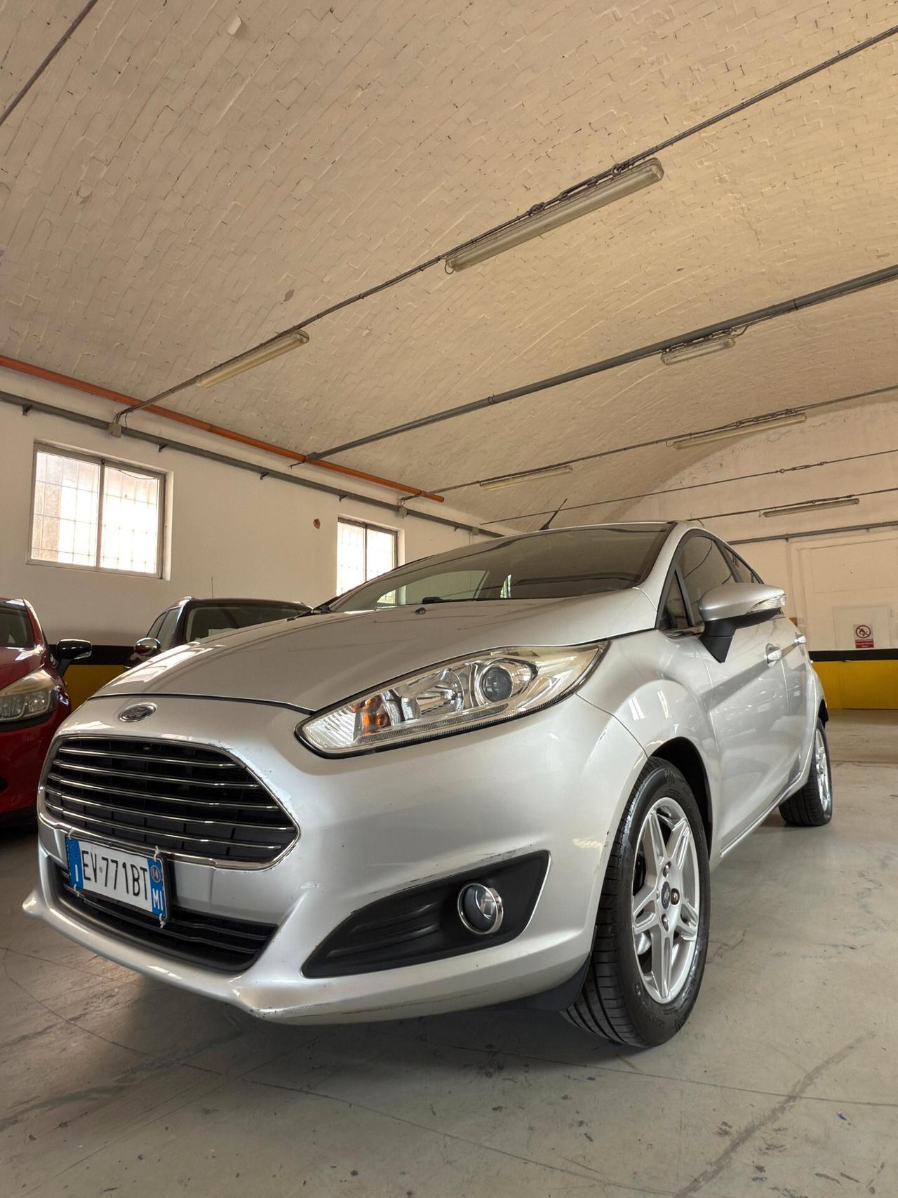 Ford Fiesta 1.4 5 porte Bz.- GPL