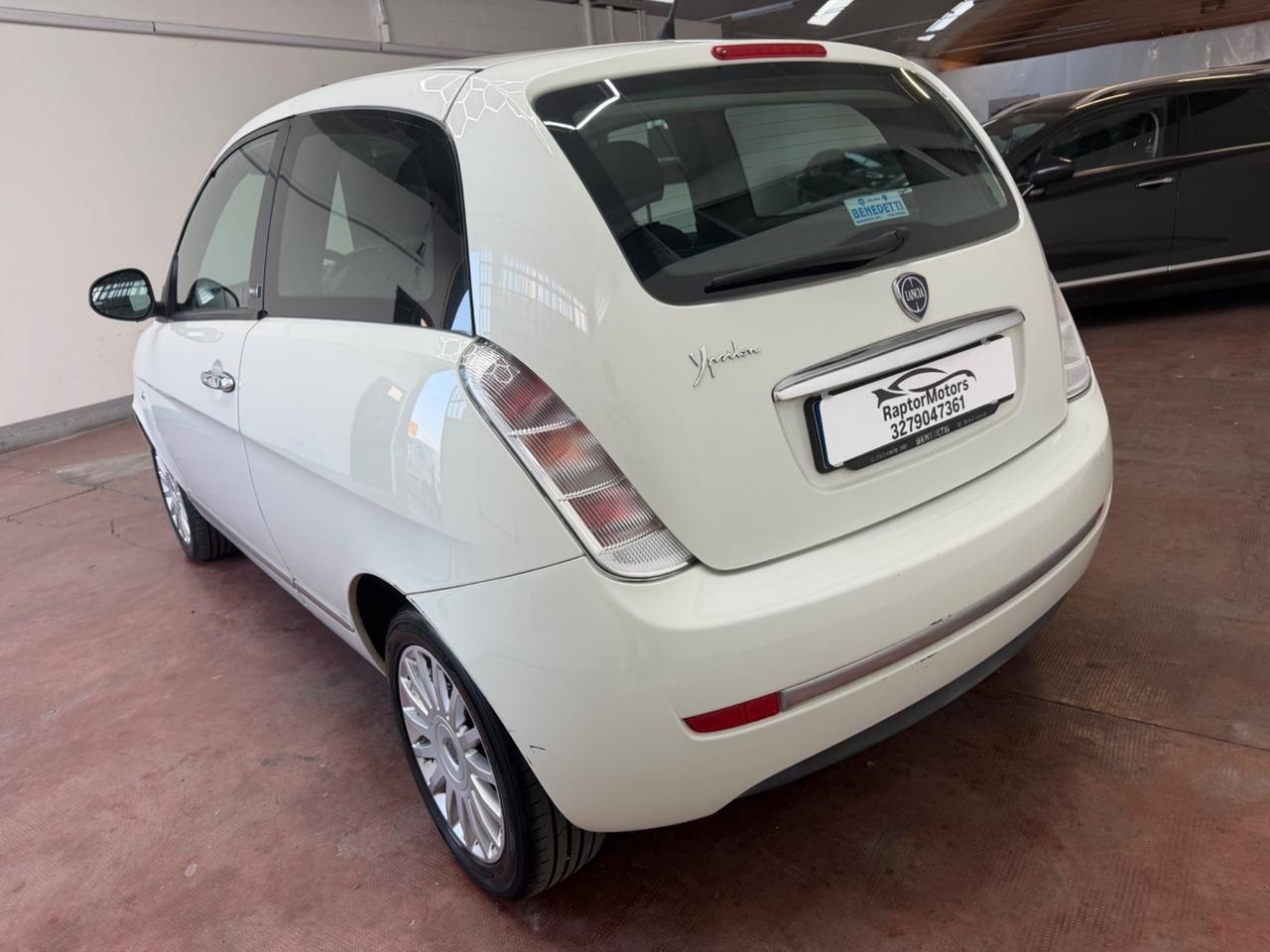 Lancia Ypsilon 1.2 69 CV Unyca