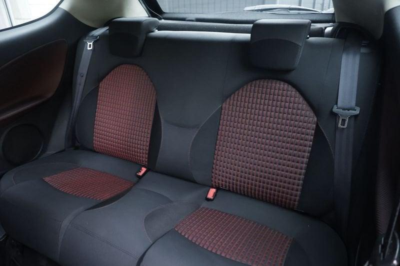 Alfa Romeo MiTo Alfa Romeo MiTo 1.6 JTDm 16V Distinctive 88KW ANNO 2011