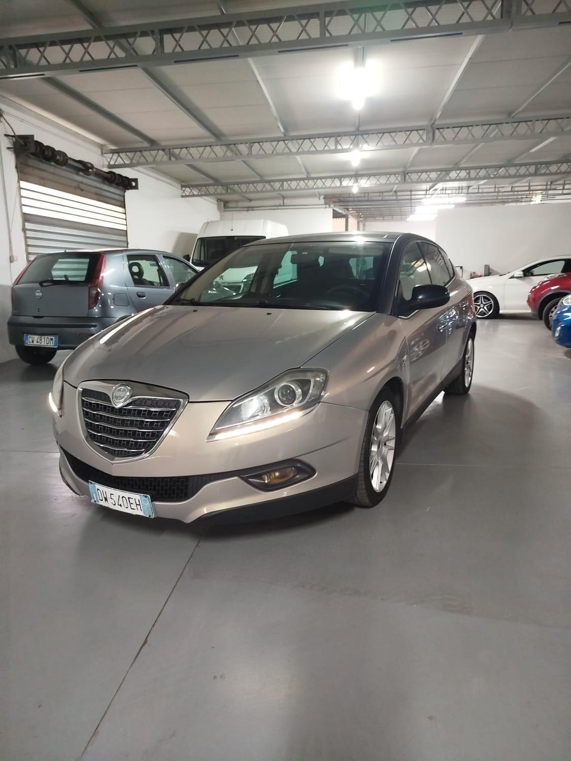 Lancia Delta 1.6 MJT DPF Platino