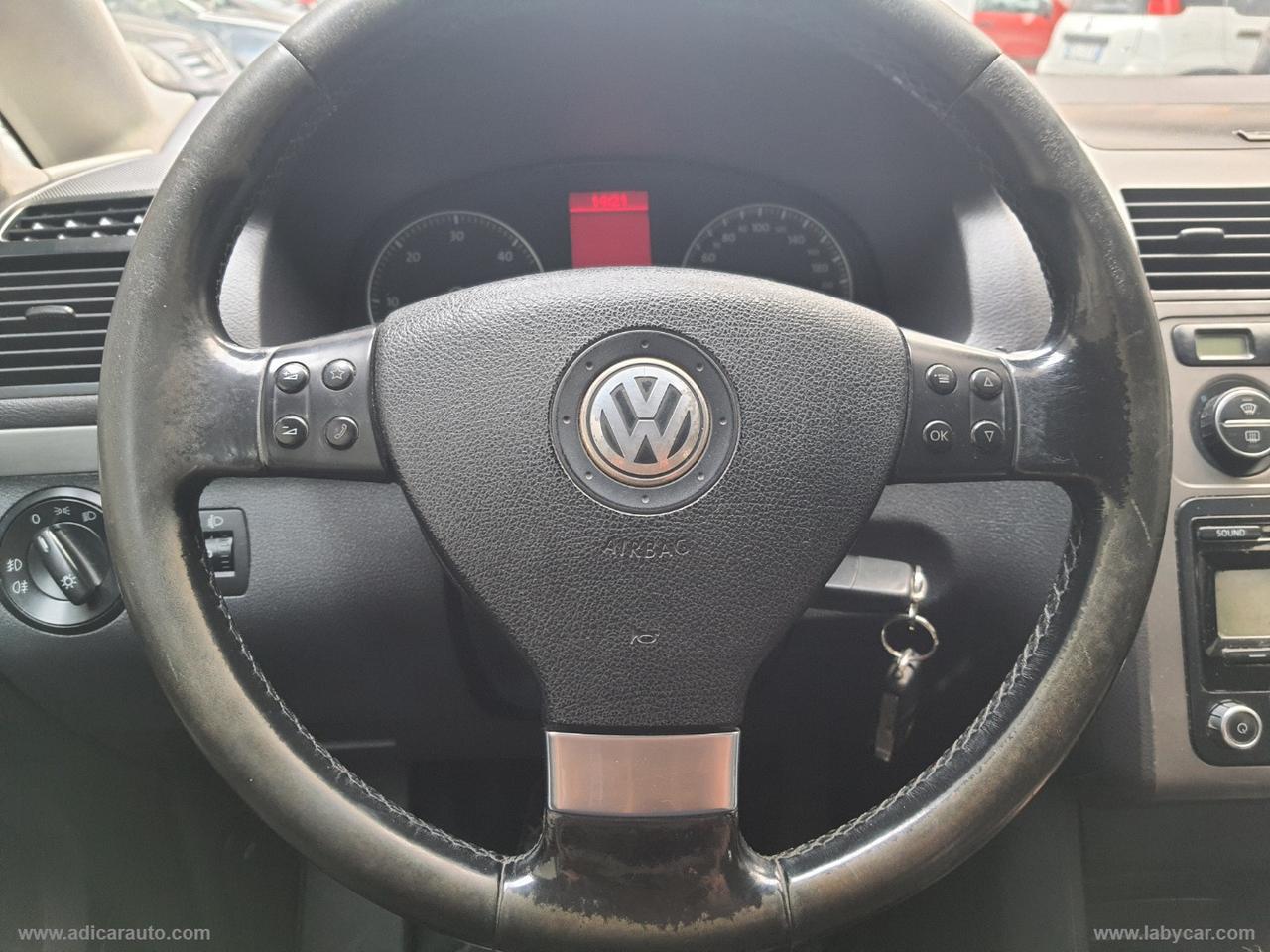 VOLKSWAGEN Touran 2.0 TDI DPF 7 POSTI