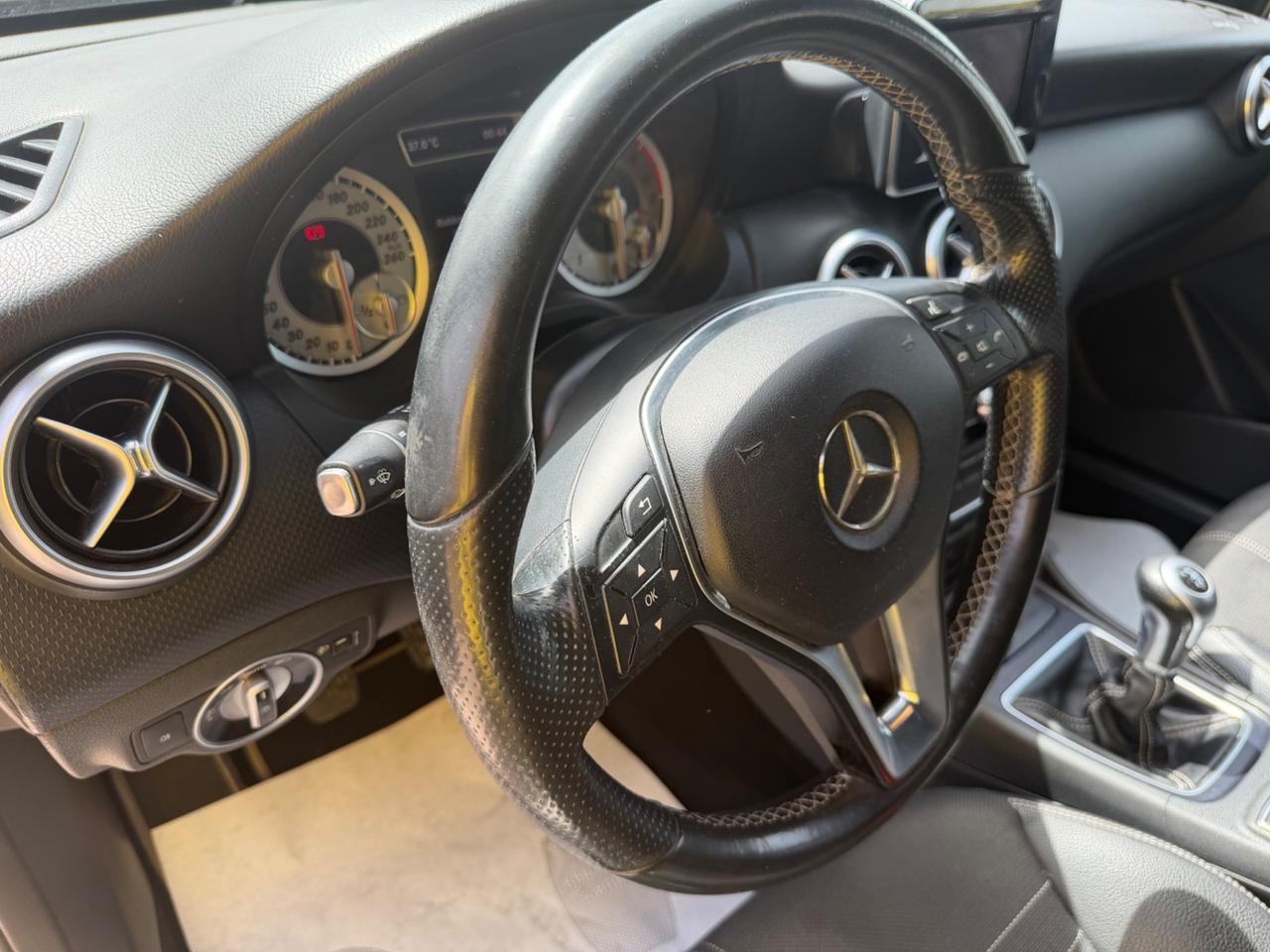 Mercedes-benz A 180 CDI Dark Night Edition