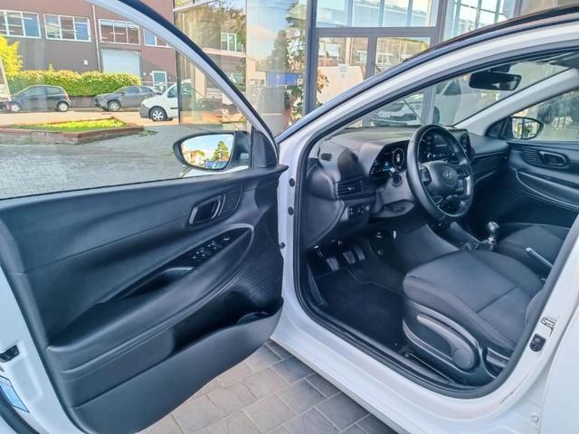 HYUNDAI i20 1.2 MPI MT GPL Connectline