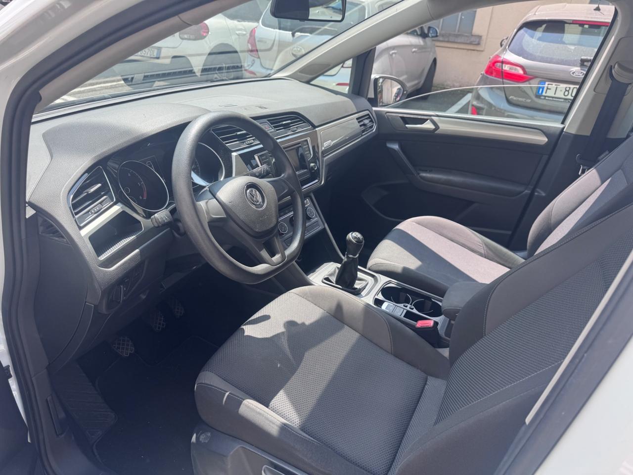 Volkswagen Touran 1.6 TDI BlueMotion 2016