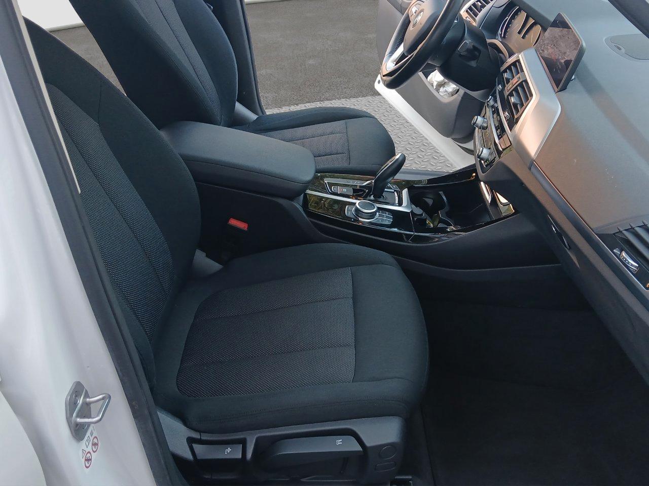 BMW X3 xdrive20d mhev 48V Business Advantage auto