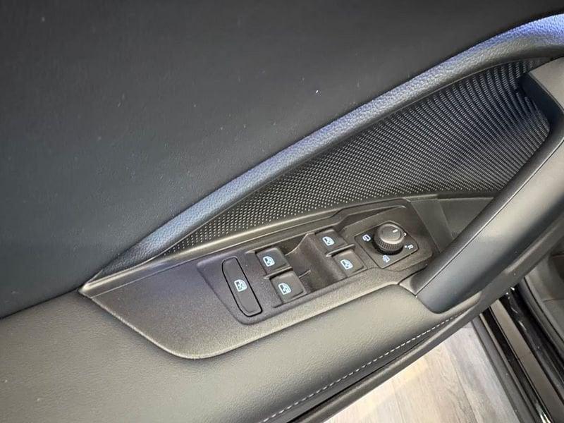 Volkswagen Tiguan Tiguan 1.5 eTSI 130 CV ACT DSG Life Camera Cockpit 18"