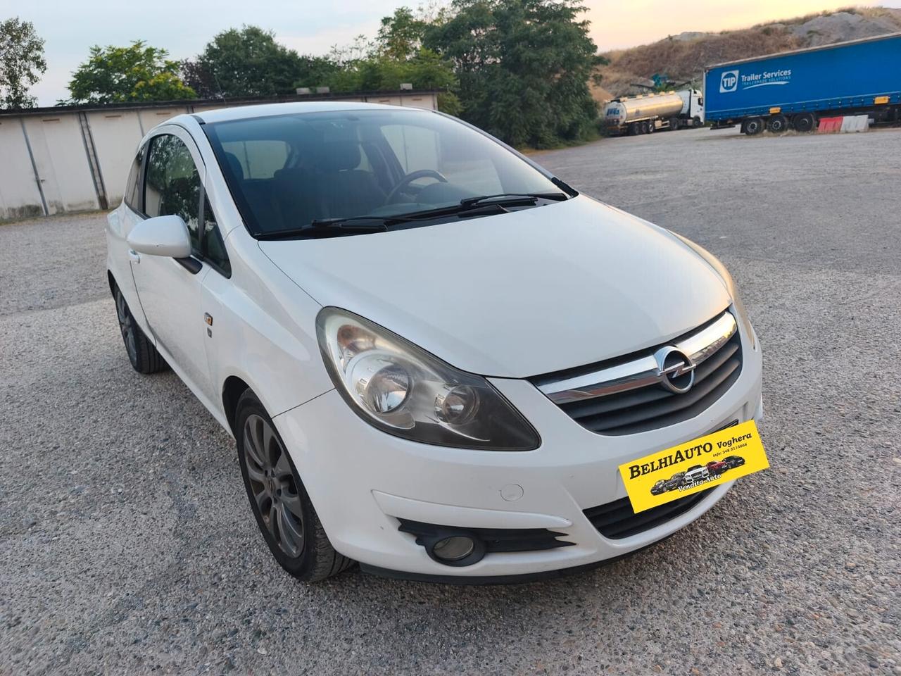 Opel Corsa 2010----1.2 Benzina Neopatentati