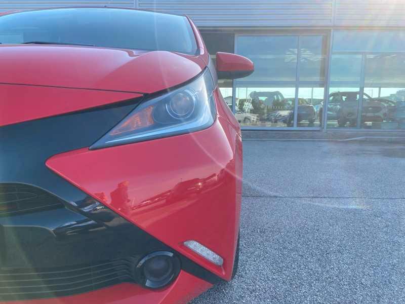 TOYOTA Aygo 5p 1.0 x-play AuToMaTica