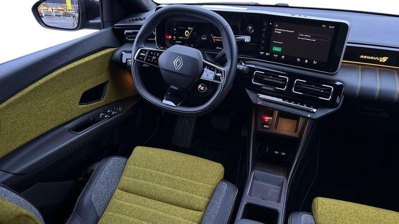 Renault 5 Renault E-Tech Electric Comfort Range Iconic Cin