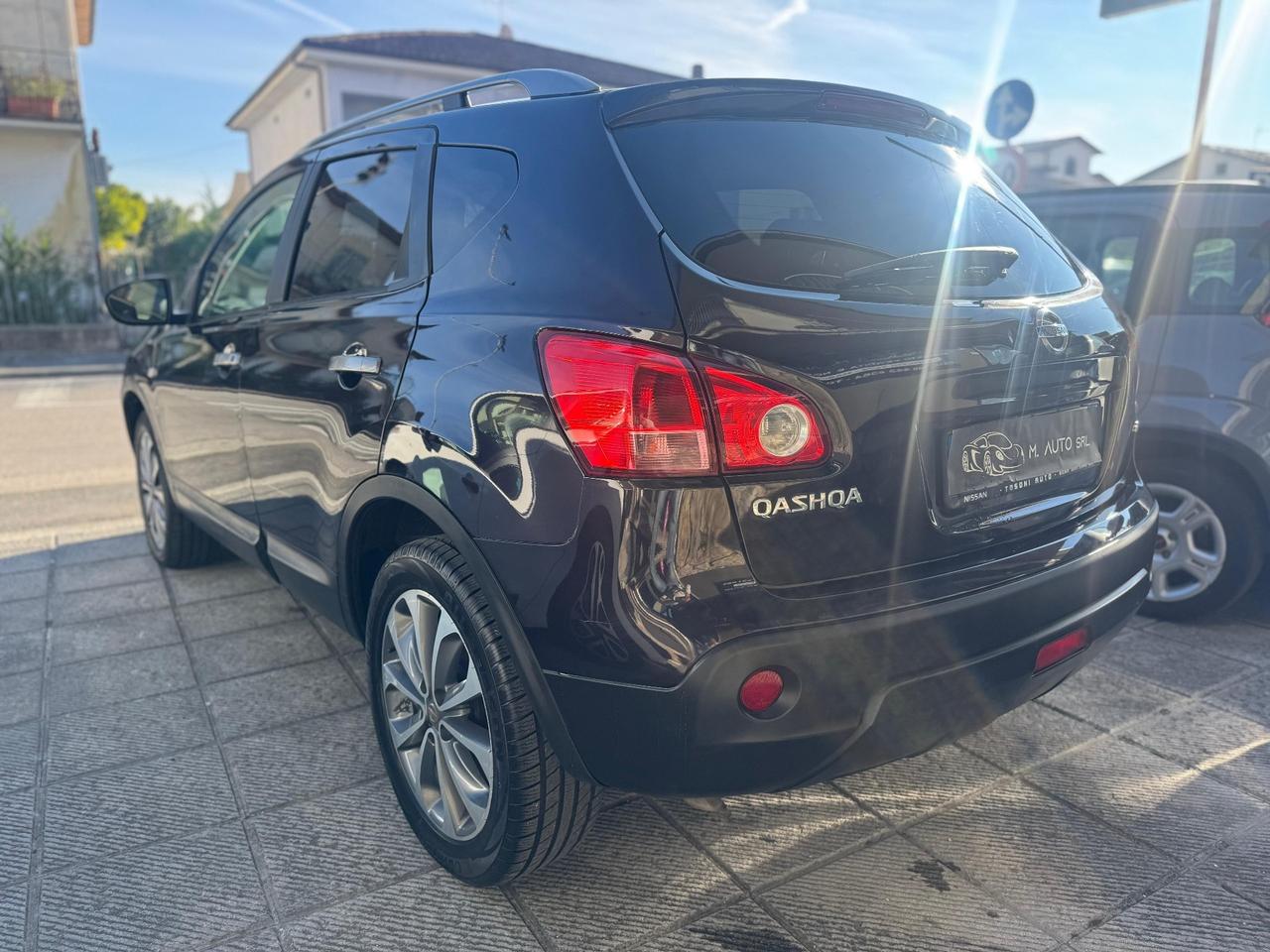 Nissan Qashqai 2.0 dCi 4x4 DPF Tekna