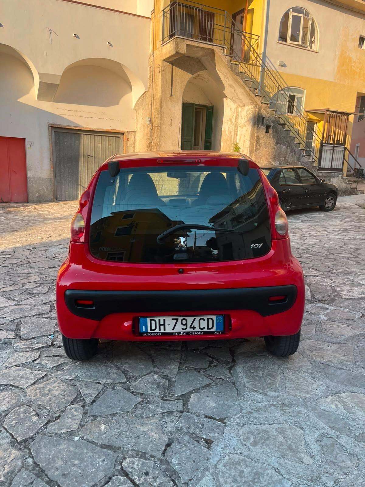 Peugeot 107 1.0 68CV 5p. Sweet Years