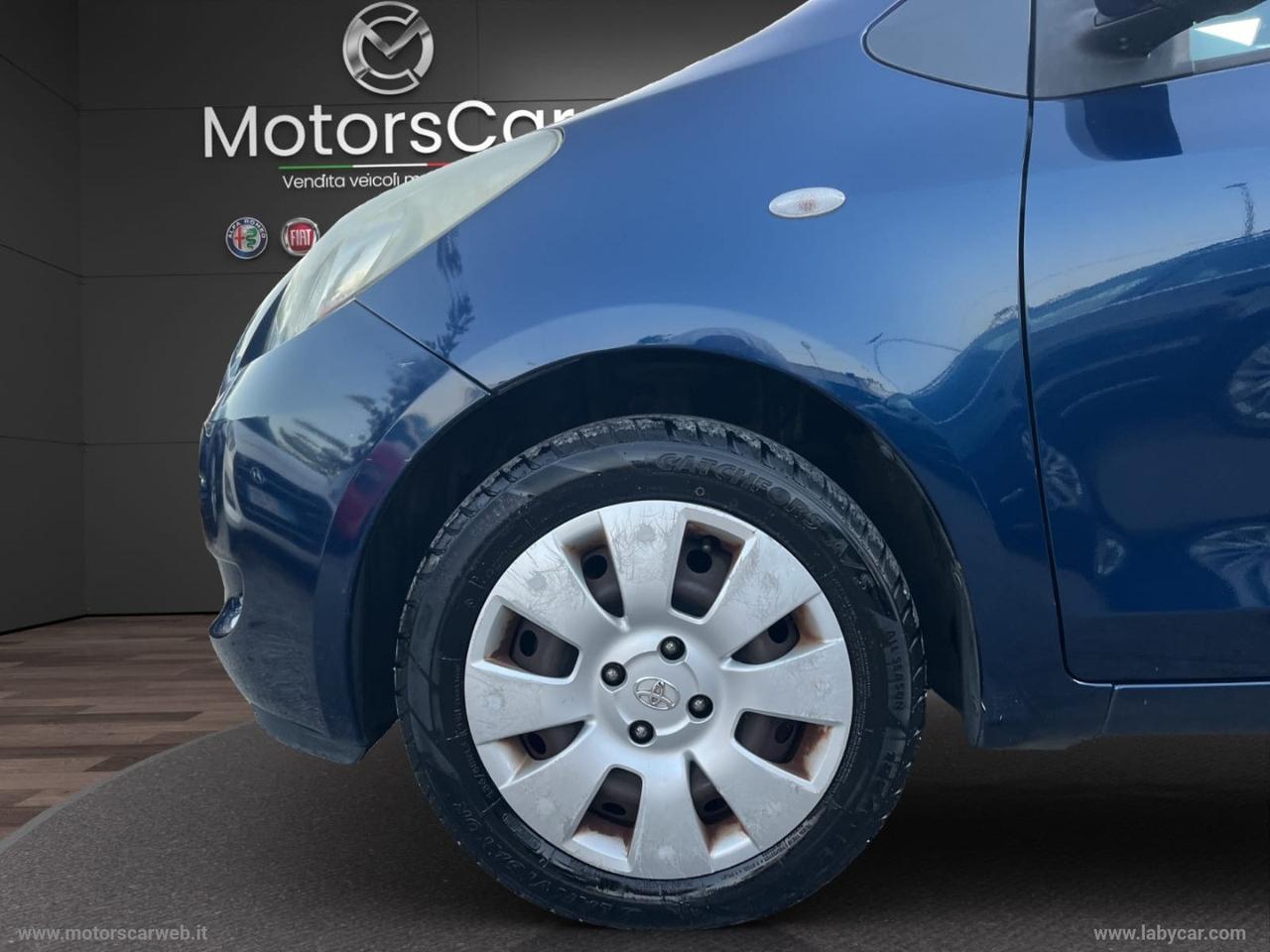 TOYOTA Yaris 1.0 5p.